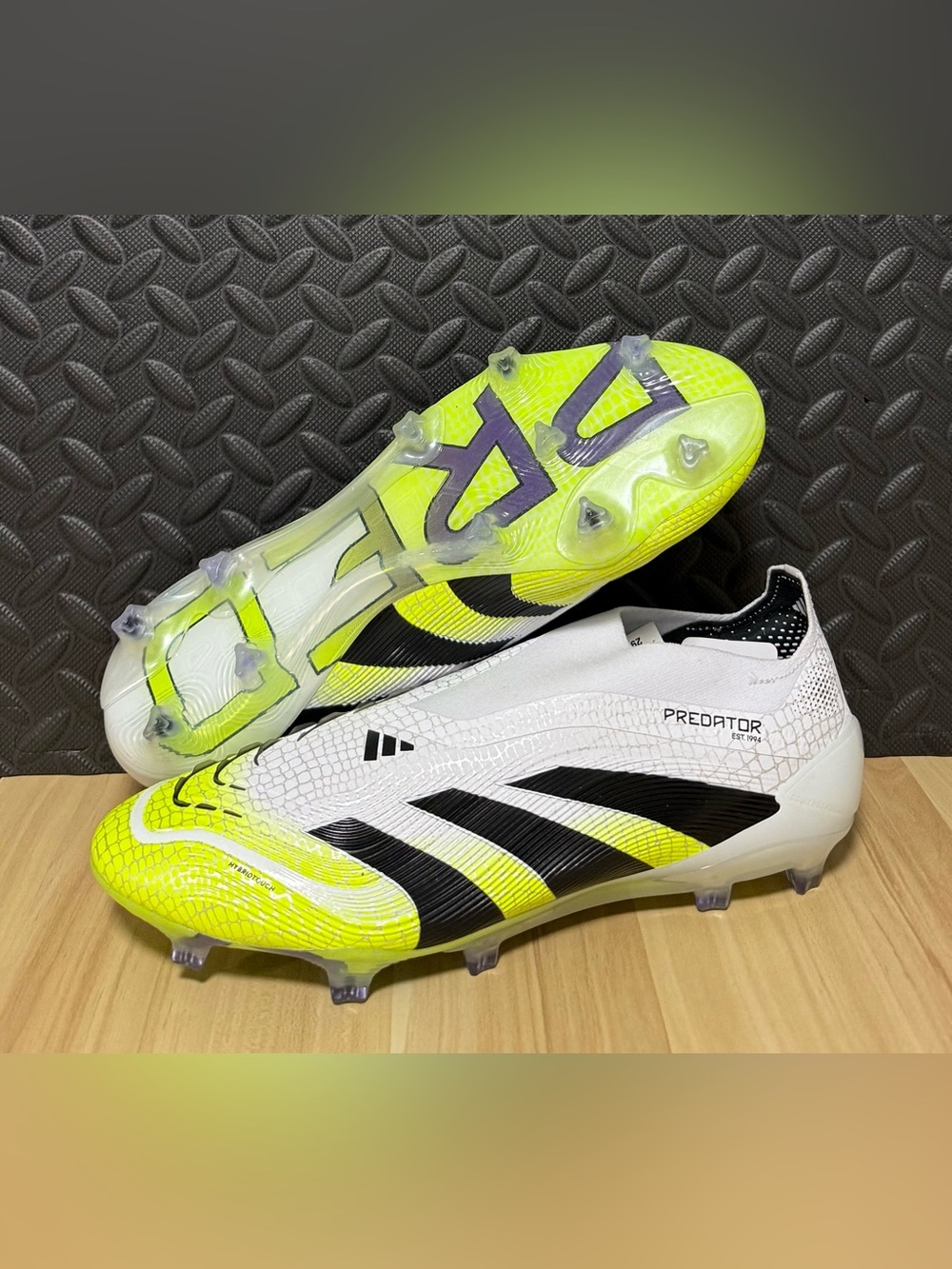 Adidas Predator Elite Laceless FG Soccer Shoes White JI1075 Mens Size 11.5